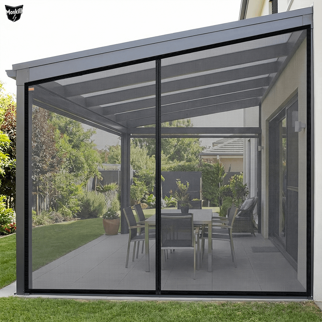 Asymmetrical MOSKILL magnetic mosquito net with special shapes, showcasing its design and mesh texture.